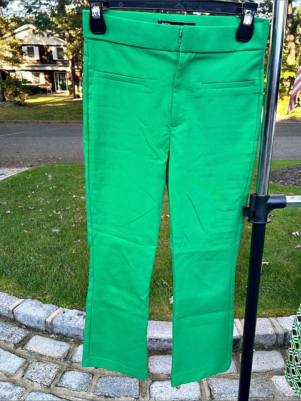 Zara Straight Leg Green Size Medium Like New